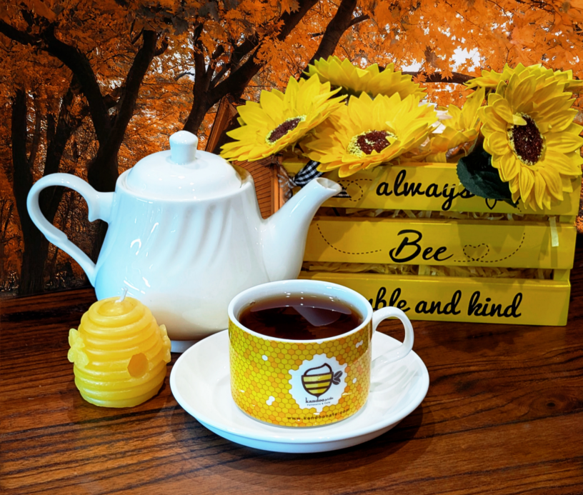 Kandoo Cafe — Persian Tea